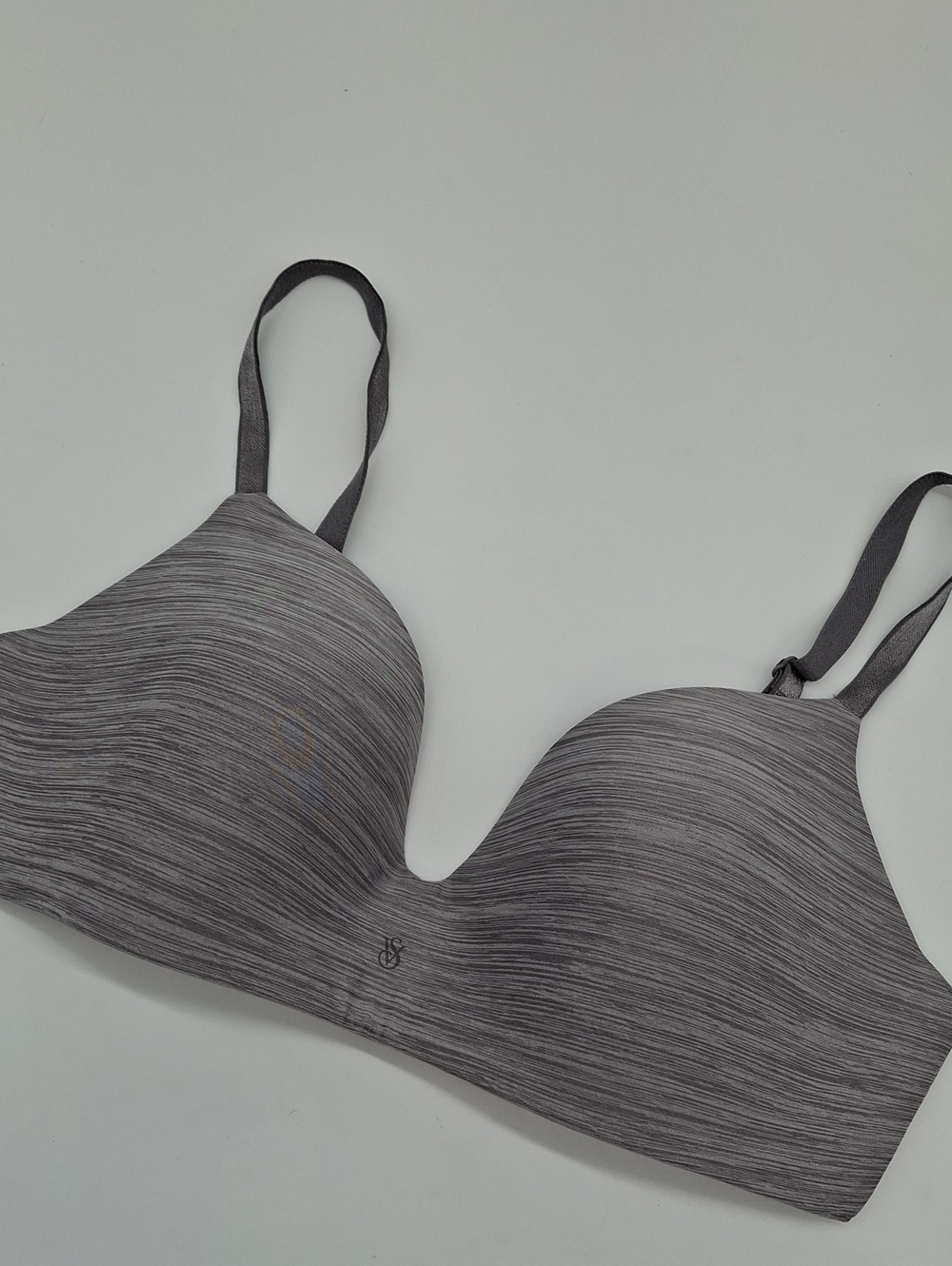 Victoria's Secret IPEX No-Wire Bra Gray 36C